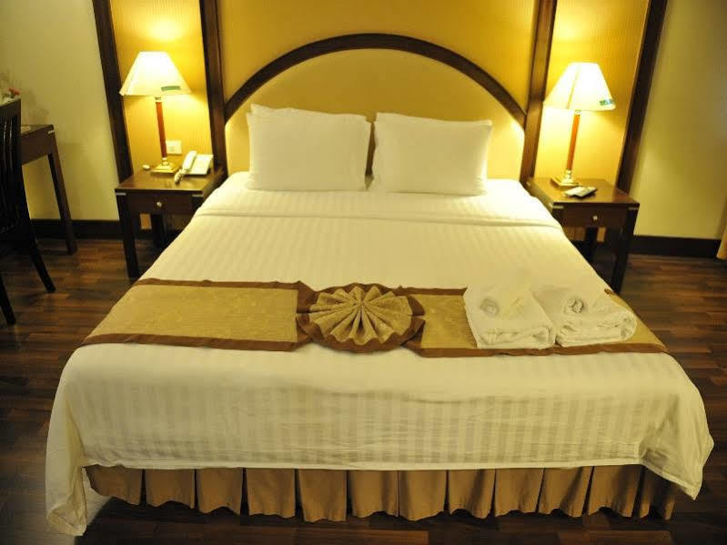 New Season Hotel Hat Yai Zewnętrze zdjęcie