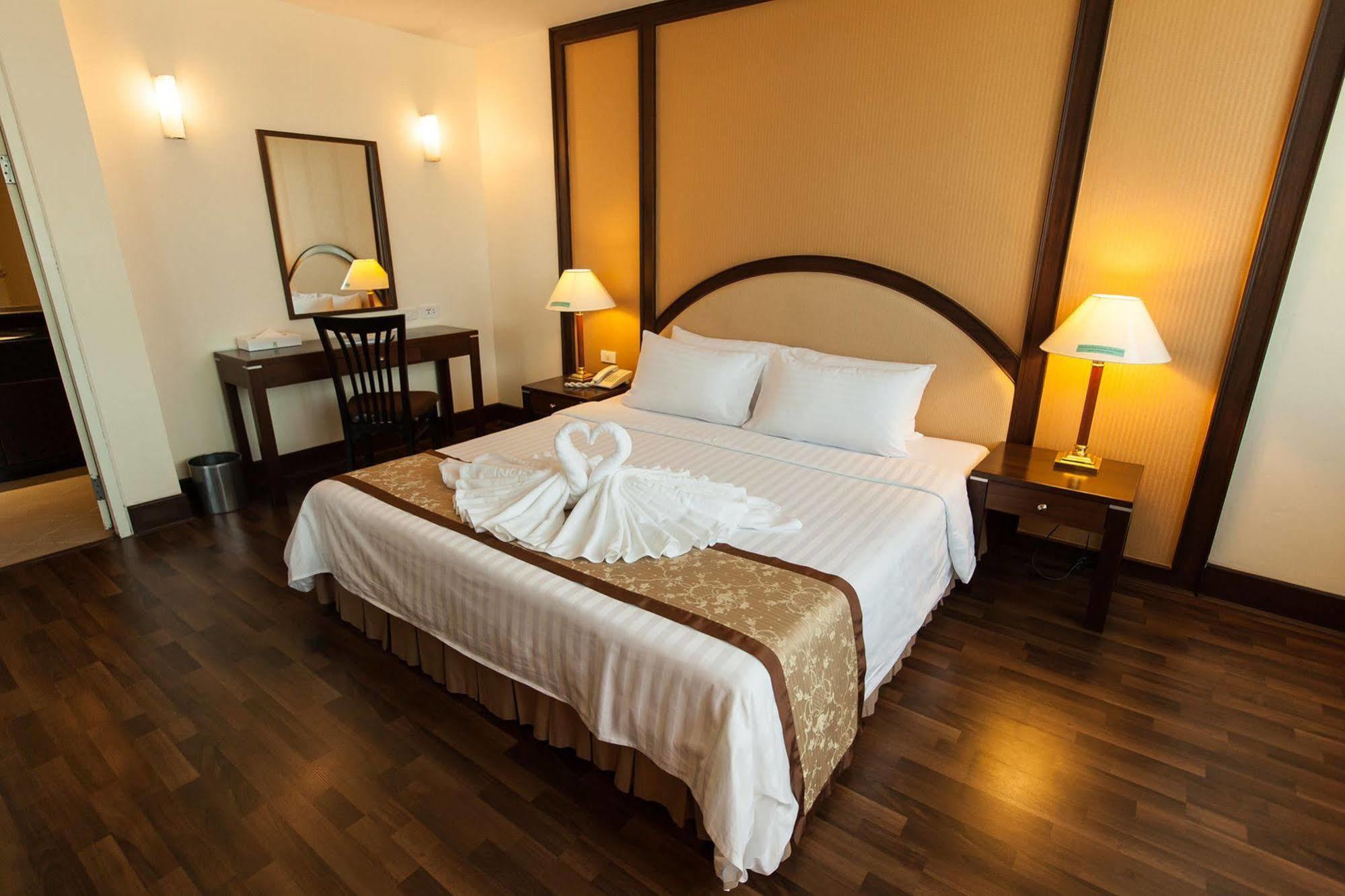 New Season Hotel Hat Yai Zewnętrze zdjęcie