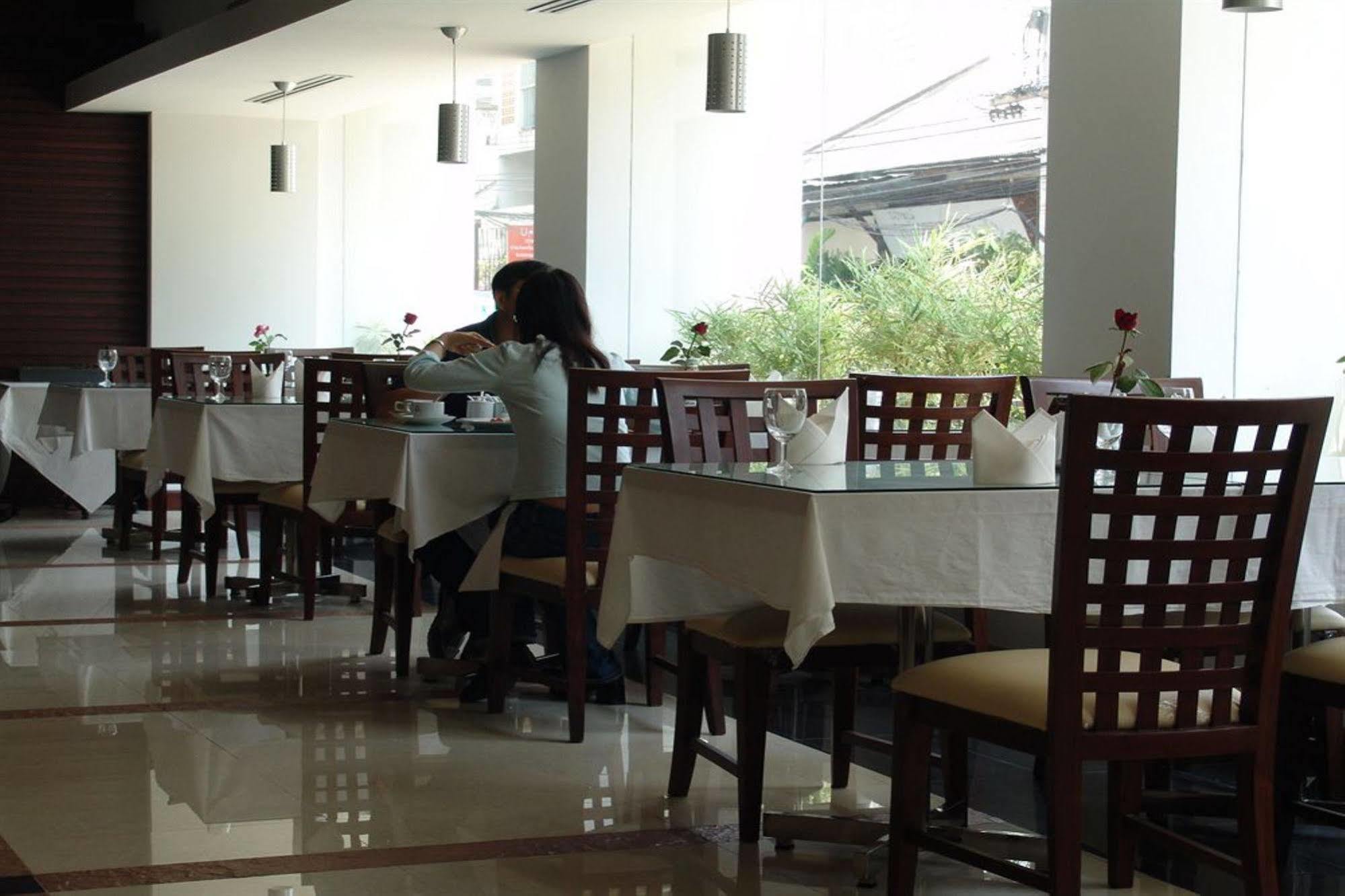 New Season Hotel Hat Yai Zewnętrze zdjęcie